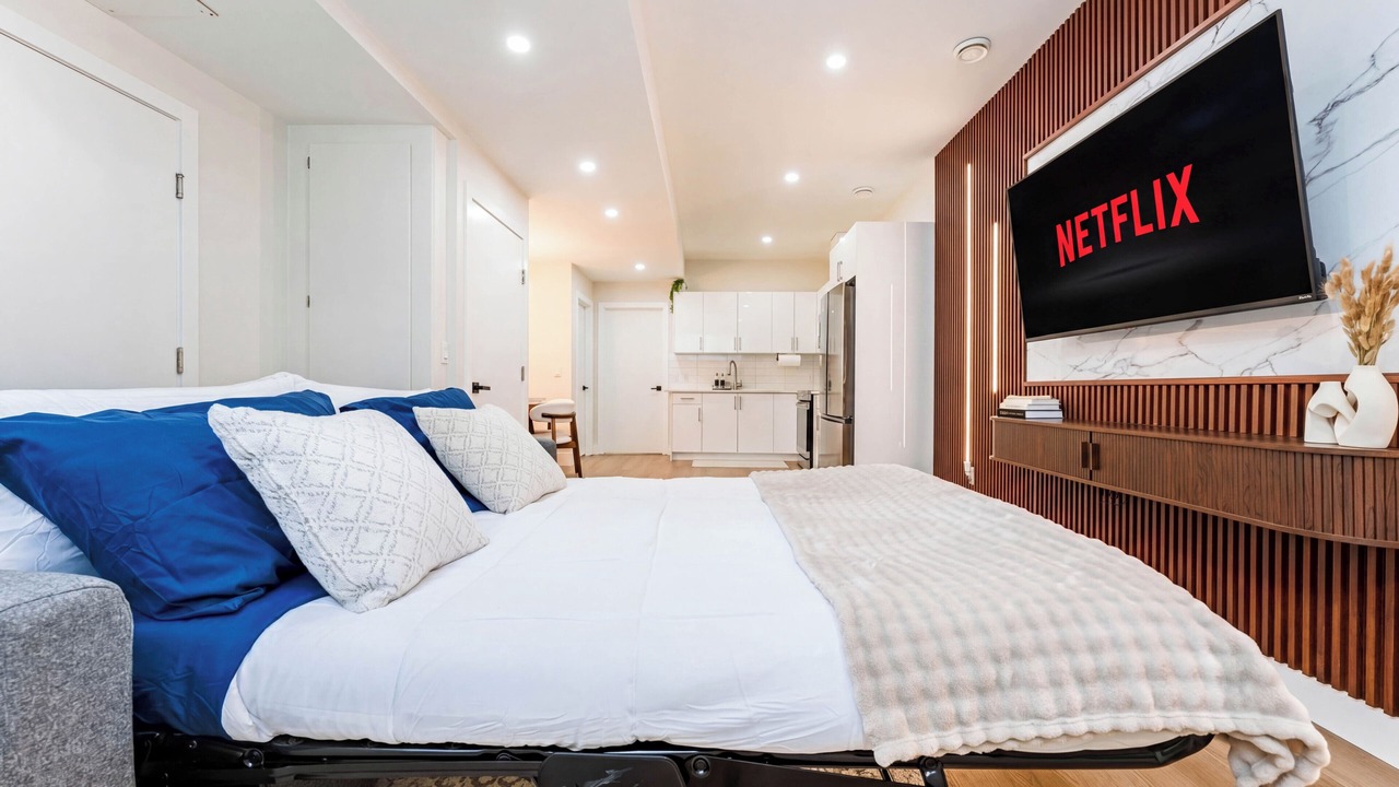 Photo of Bedroom in Forest Lawn