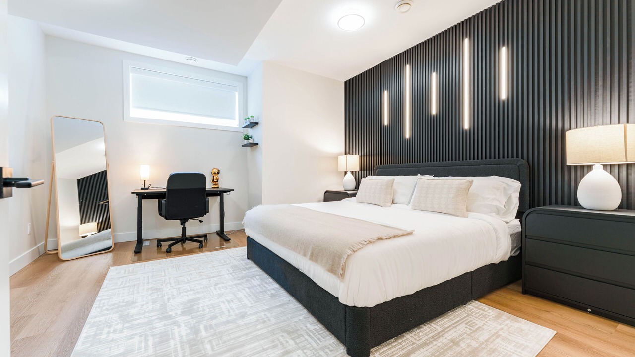 Photo of Bedroom in Forest Lawn