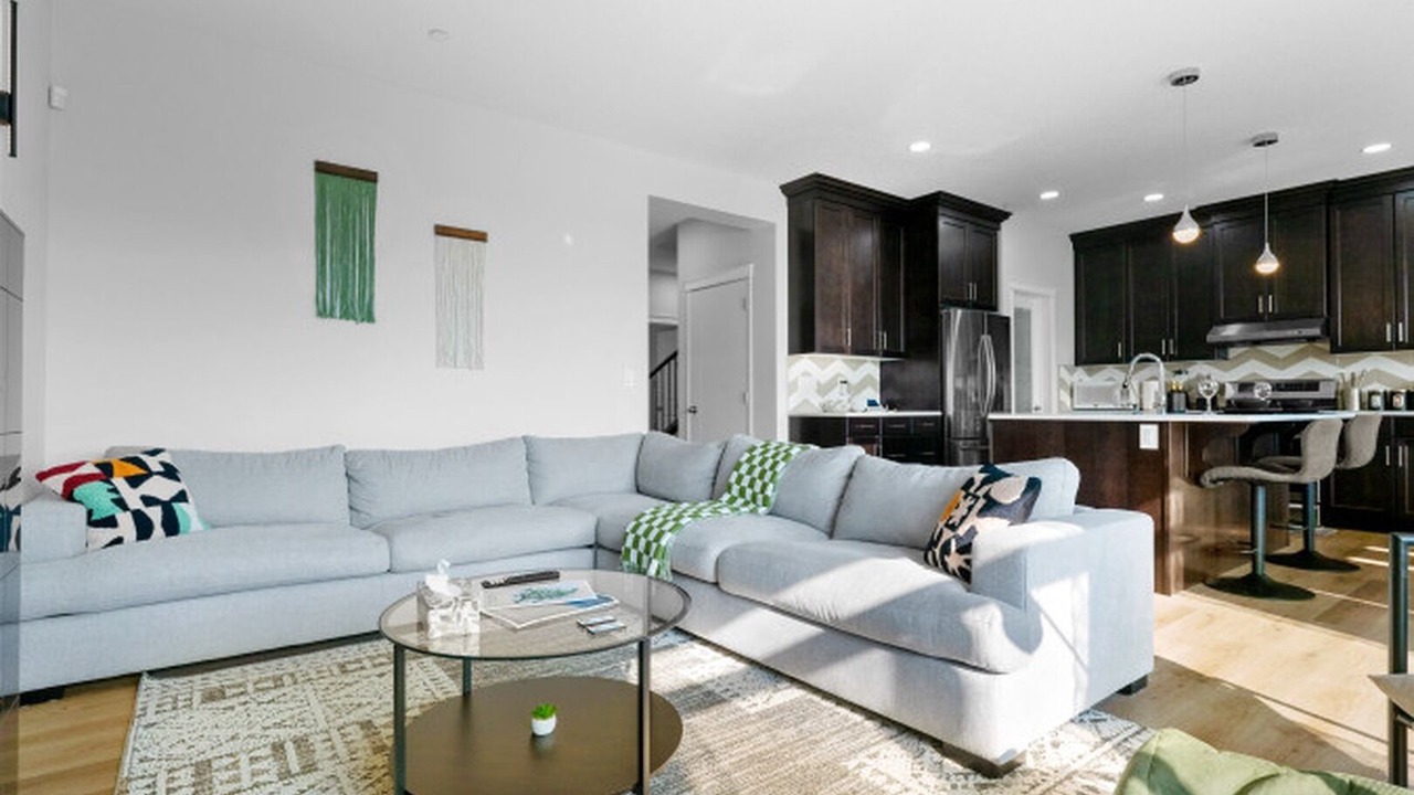 Photo of Livingroom in Calgary