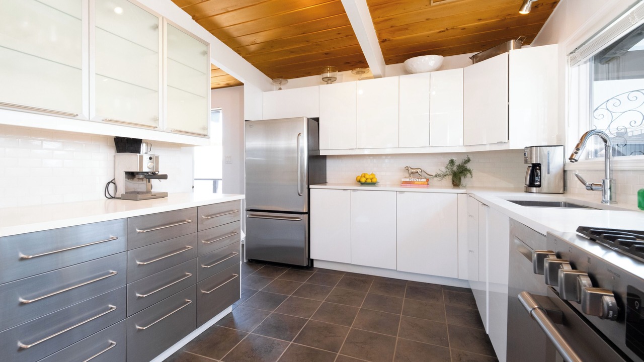 Photo of Kitchen in Lower Lonsdale