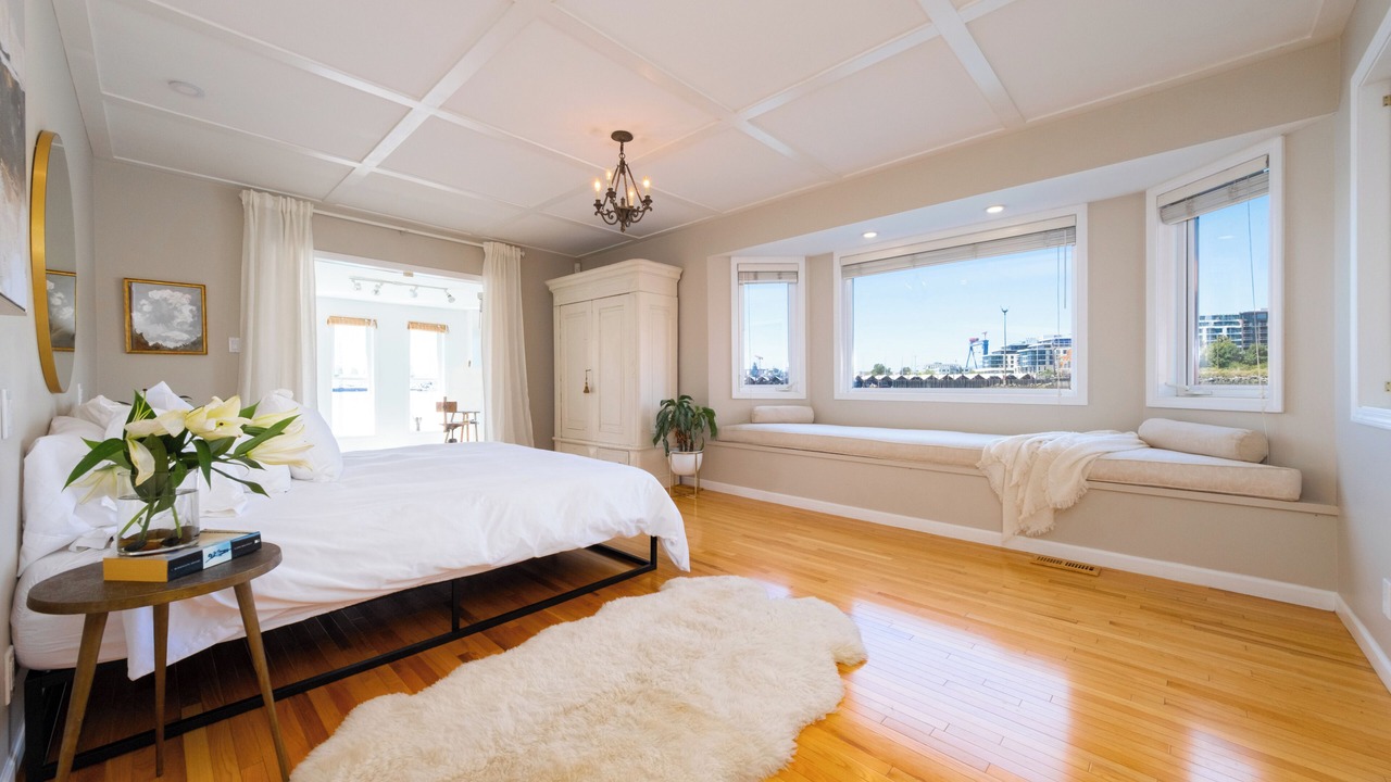 Photo of Bedroom in Lower Lonsdale