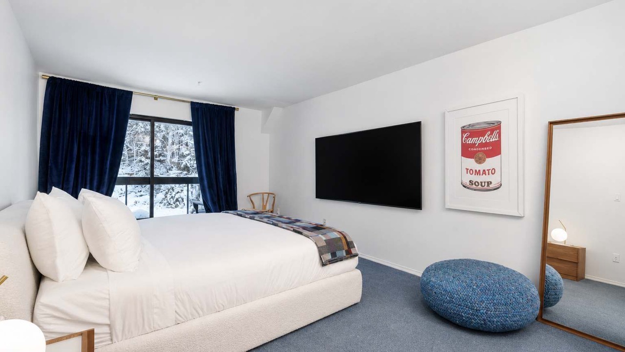 Photo of Bedroom in Blueberry Hill