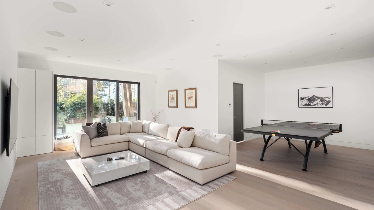 Photo of Livingroom in Whistler Creekside