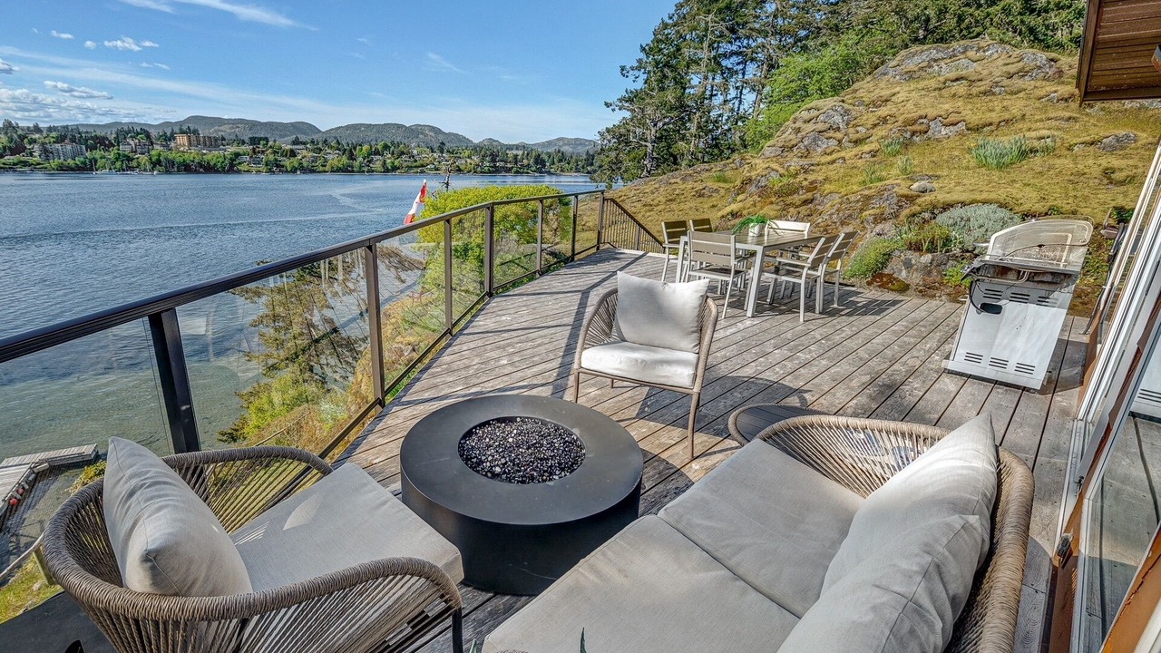 Photo of Patio Balcony in East Sooke