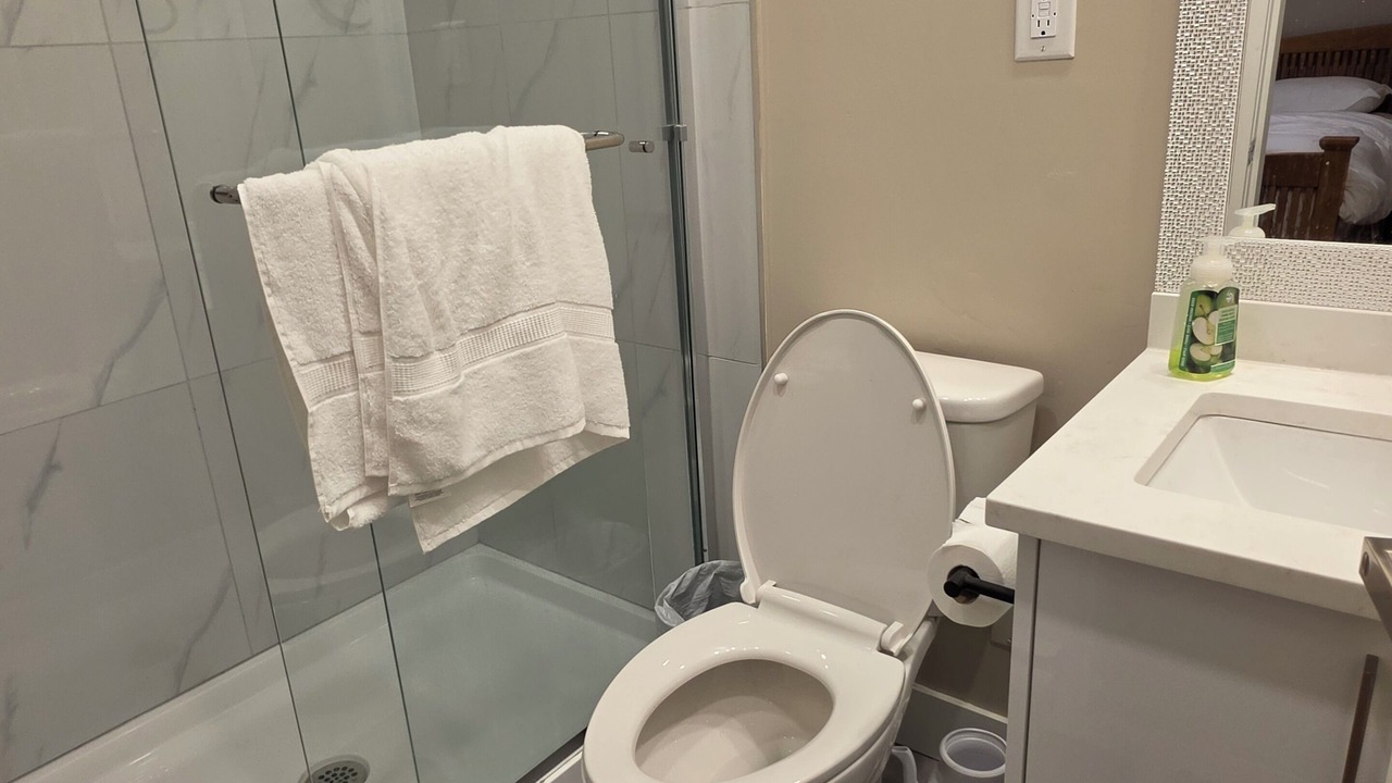 Photo of Bathroom in Sunshine Valley
