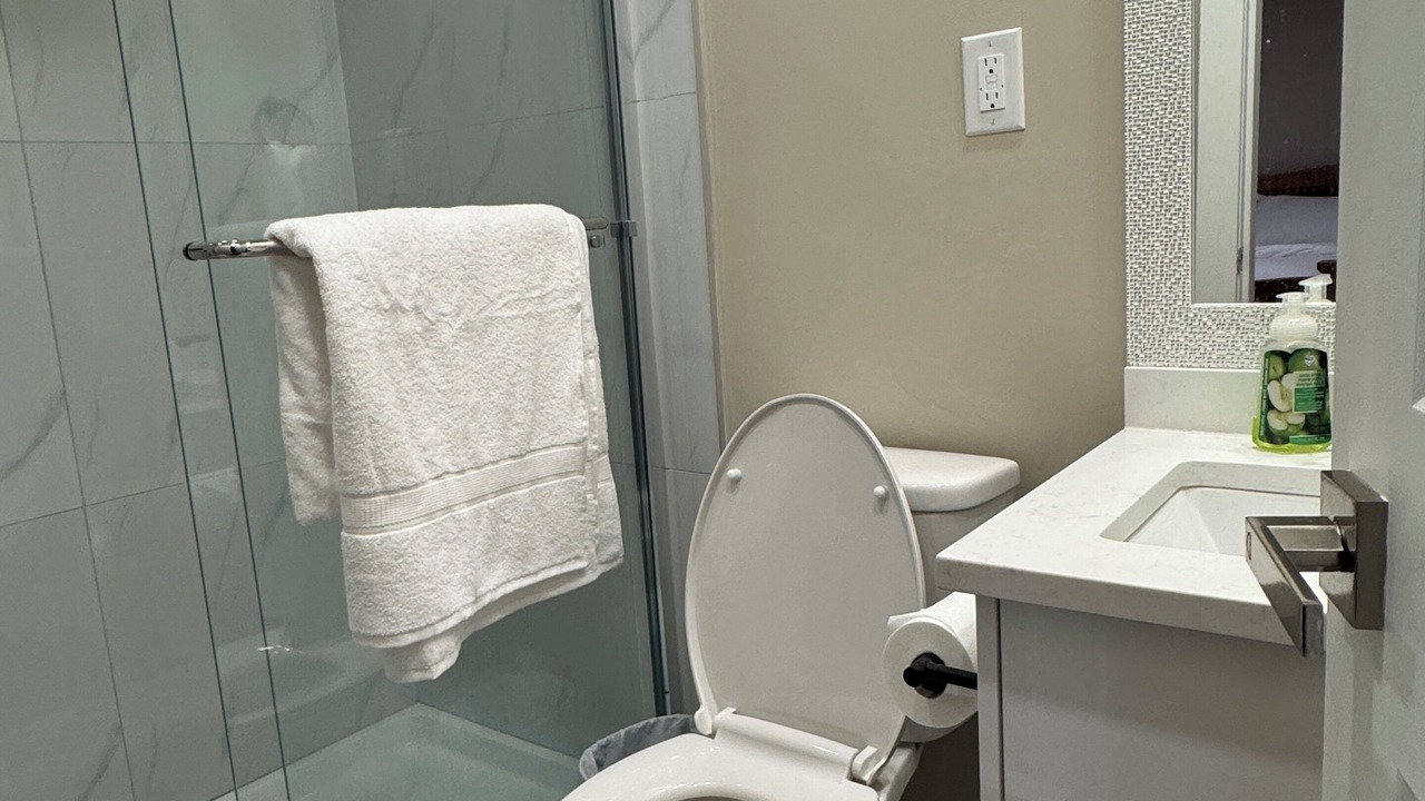 Photo of Bathroom in Sunshine Valley