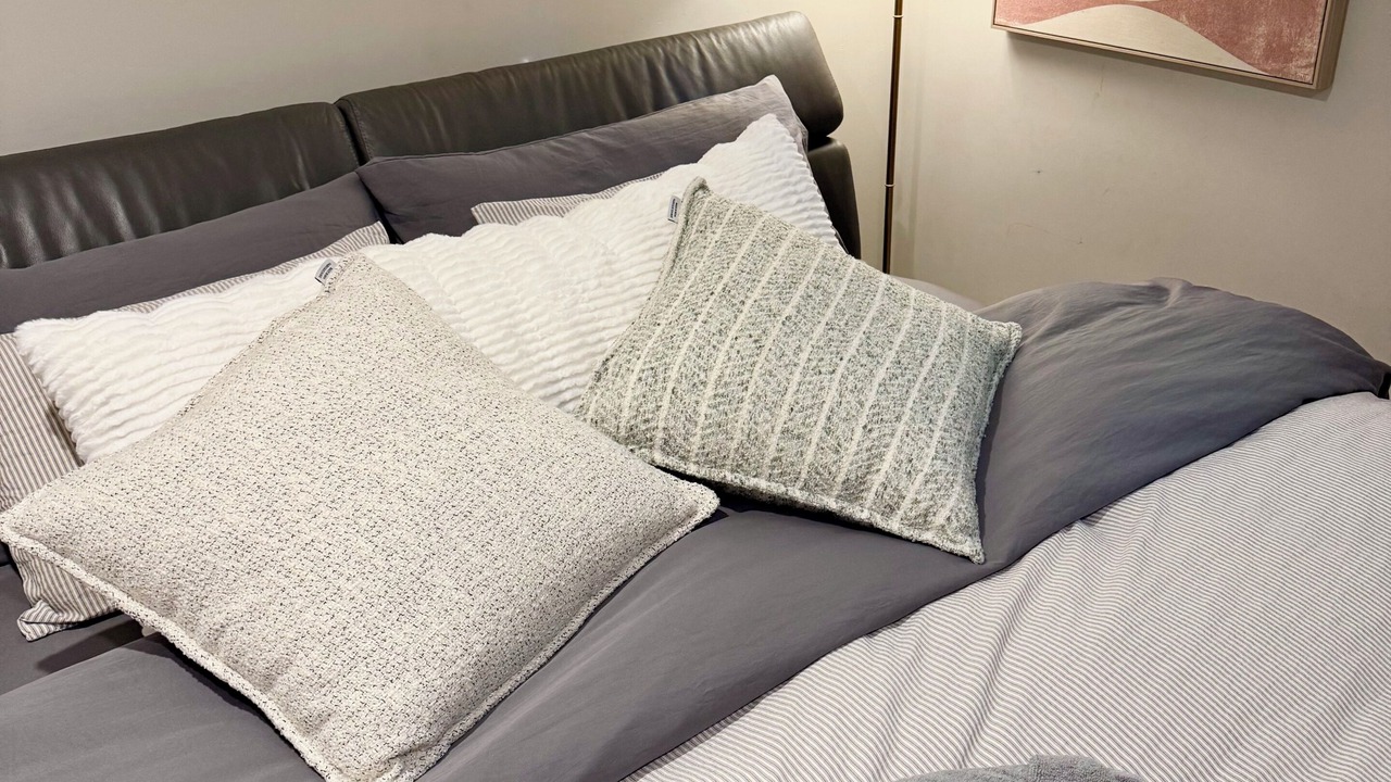 Photo of Bedroom in Hollyburn
