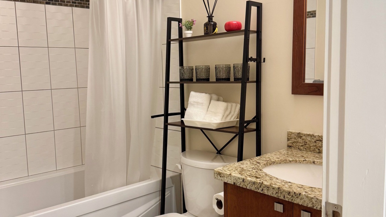 Photo of Bathroom in Hollyburn