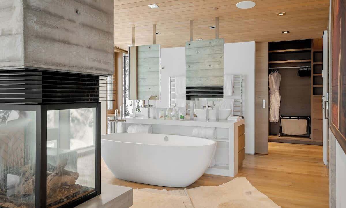 Photo of Livingroom in Whistler Creekside