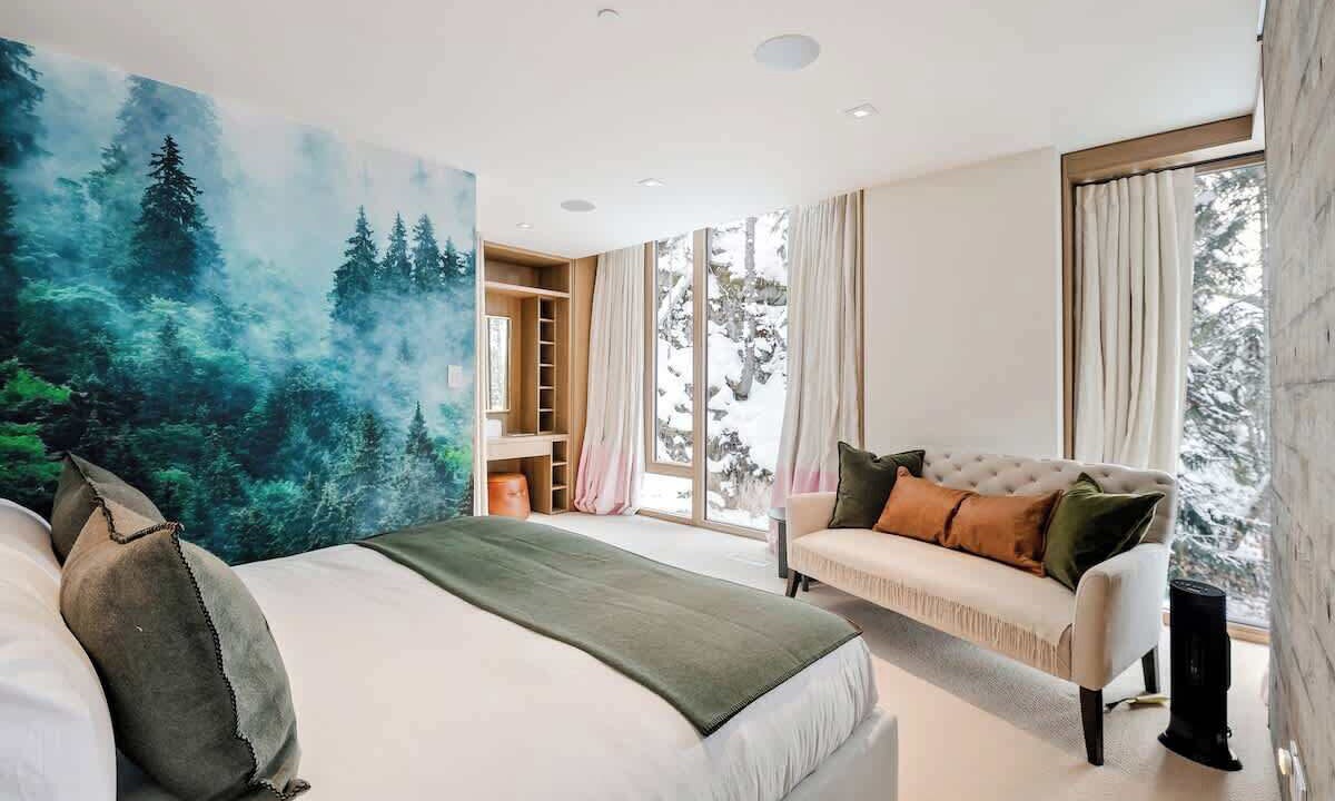 Photo of Bathroom in Whistler Creekside