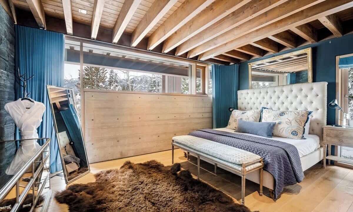 Photo of Bathroom in Whistler Creekside