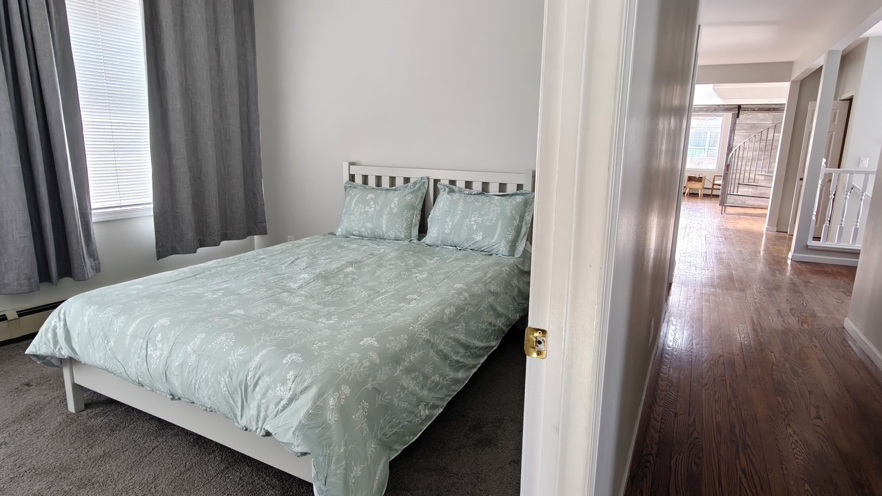 Photo of Bedroom in Connaught
