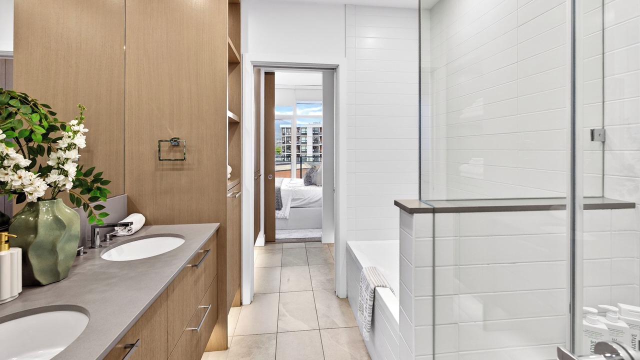 Photo of Bathroom in South Pandosy