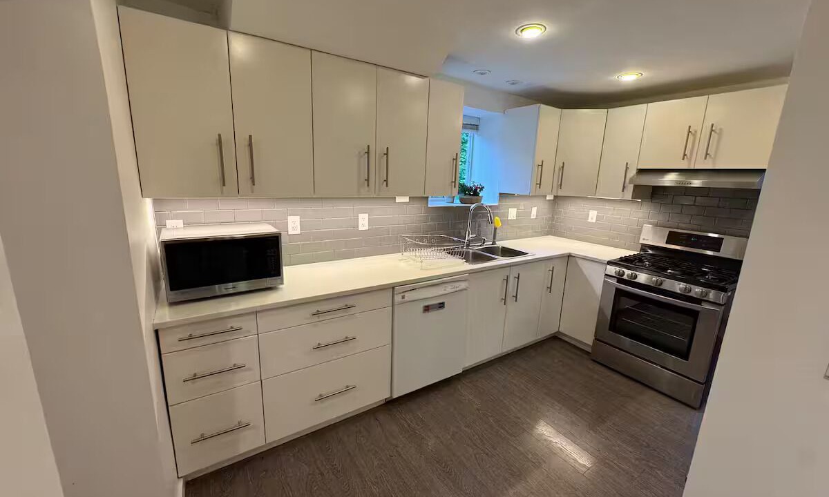 Photo of Kitchen in Lynn Valley