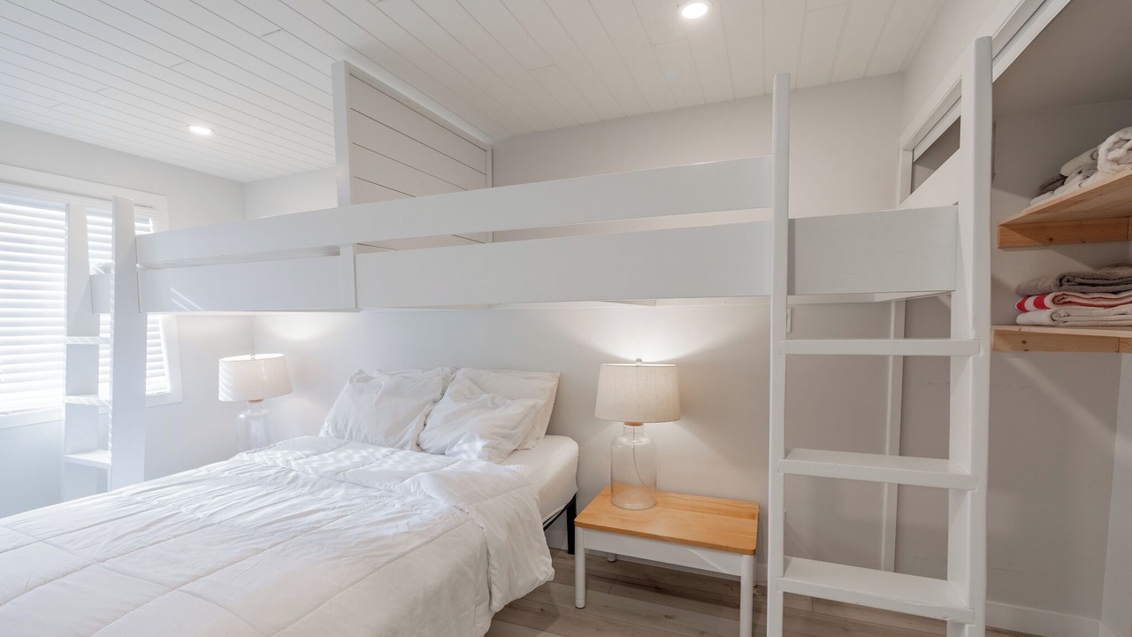 Photo of Bedroom in Panorama