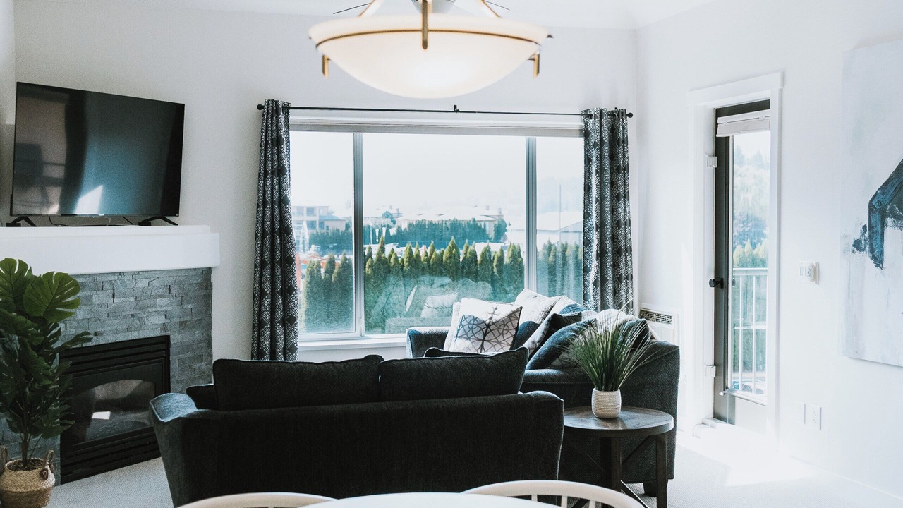 Photo of Livingroom in Sicamous