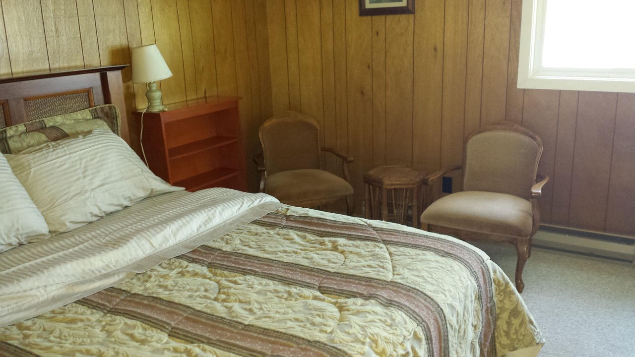 Photo of Bedroom in Shawnigan Lake