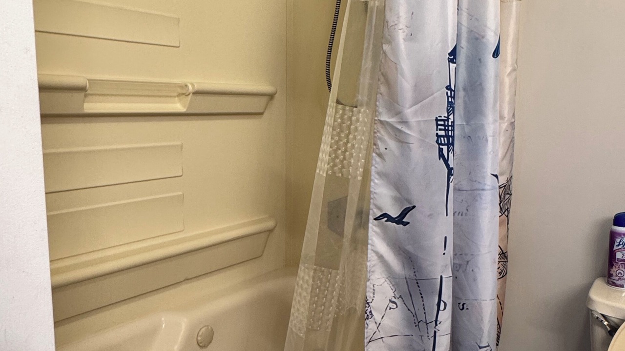 Photo of Bathroom in Sylvan Lake
