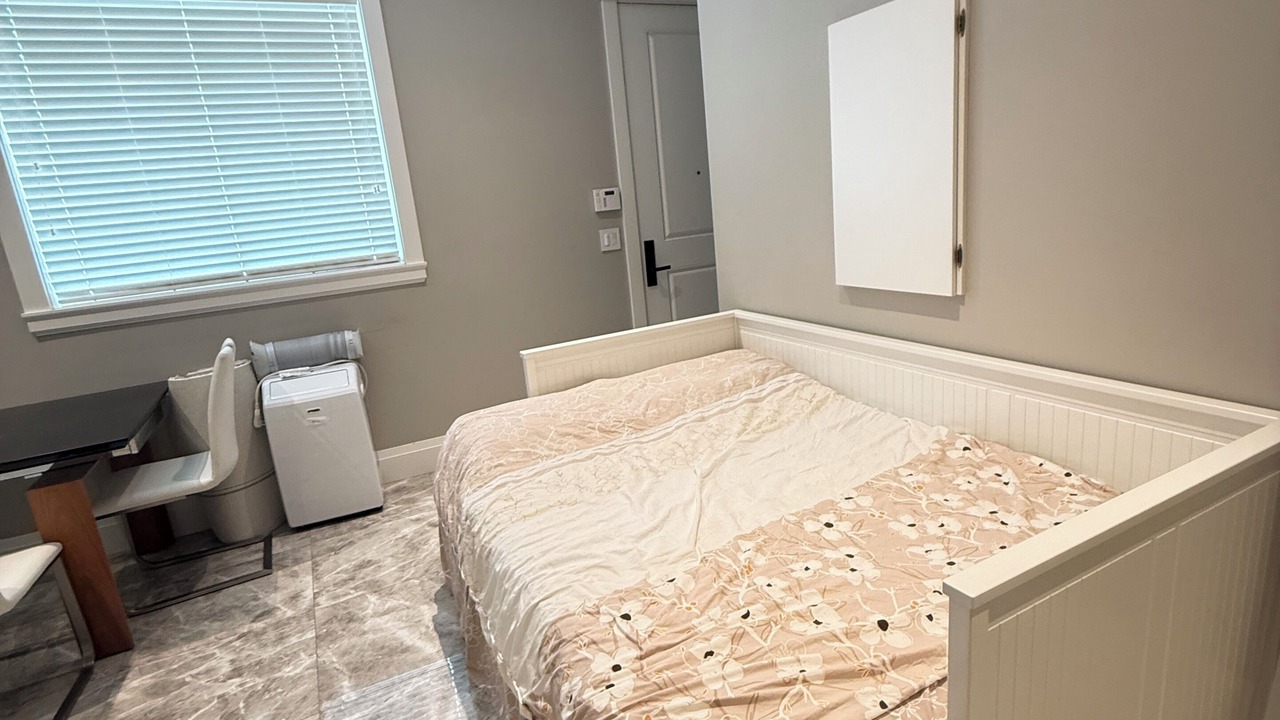 Photo of Bedroom in Steveston