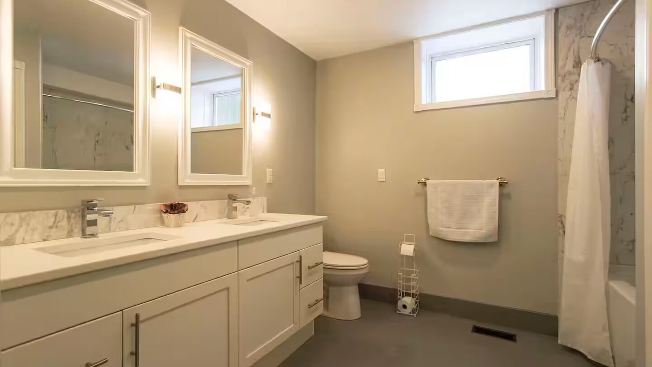 Photo of Bathroom in North End