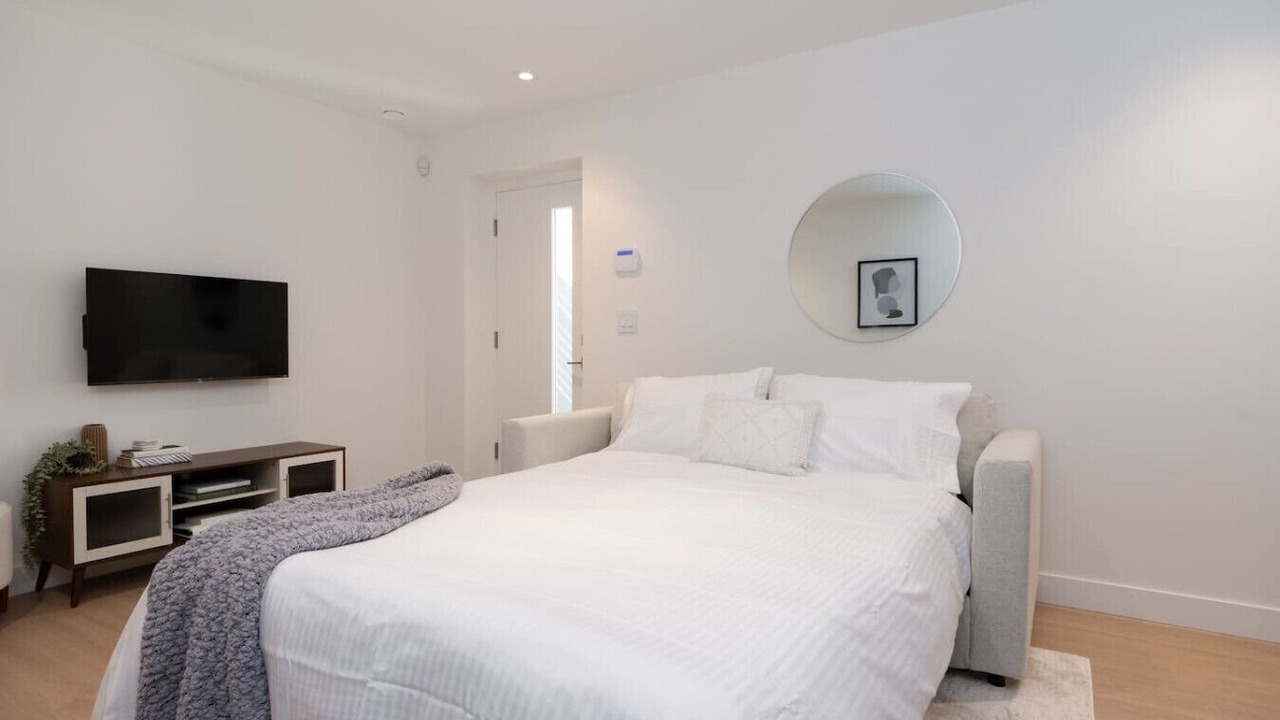 Photo of Bedroom in West Vancouver