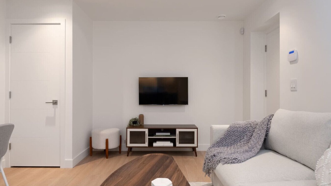 Photo of Livingroom in West Vancouver