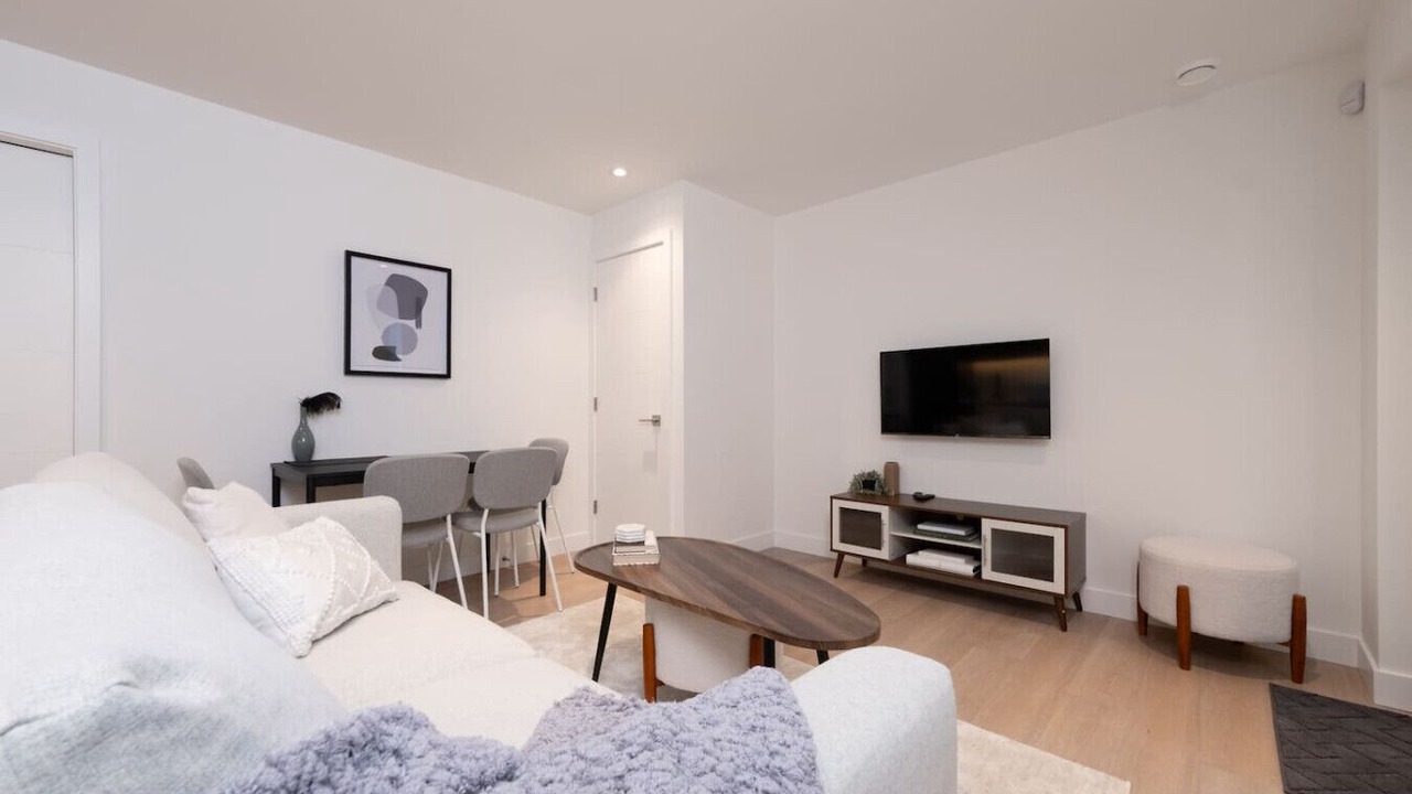 Photo of Livingroom in West Vancouver