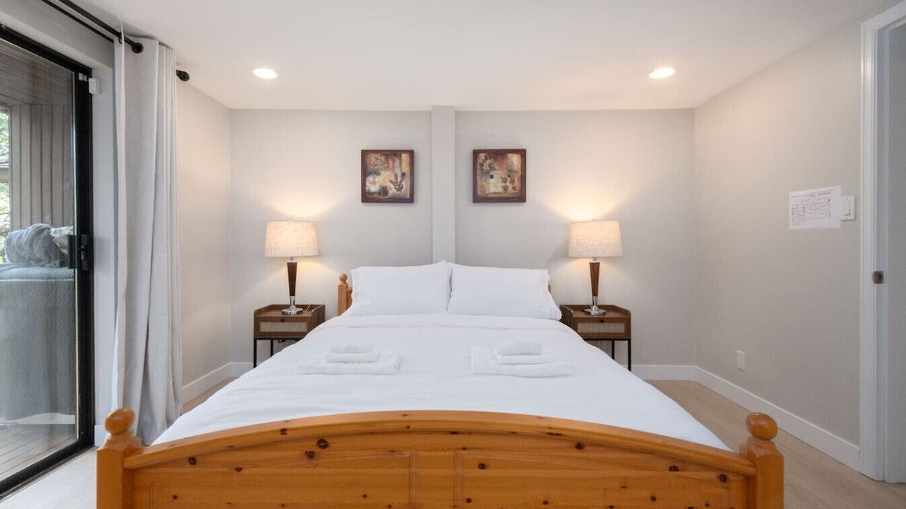 Photo of Bedroom in West Vancouver