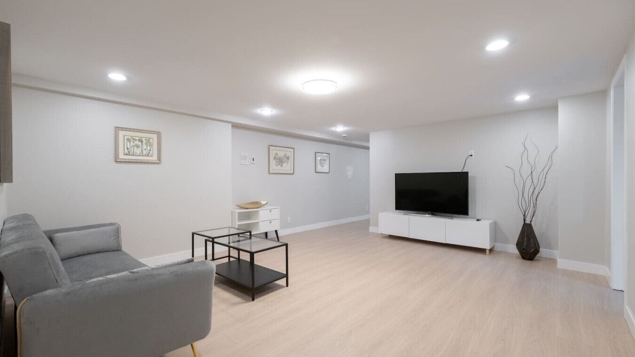 Photo of Livingroom in West Vancouver