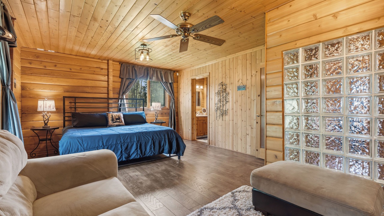 Photo of Bedroom in Central Alberta