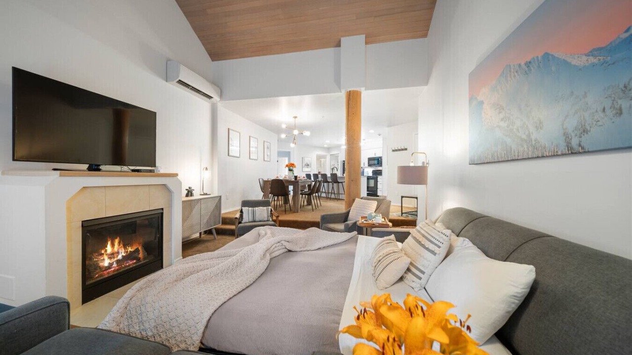 Photo of Livingroom in Blueberry Hill