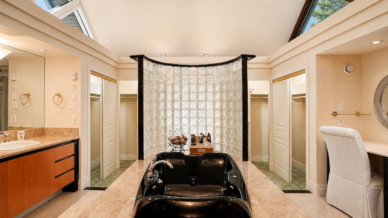 Photo of Bathroom in Shaughnessy