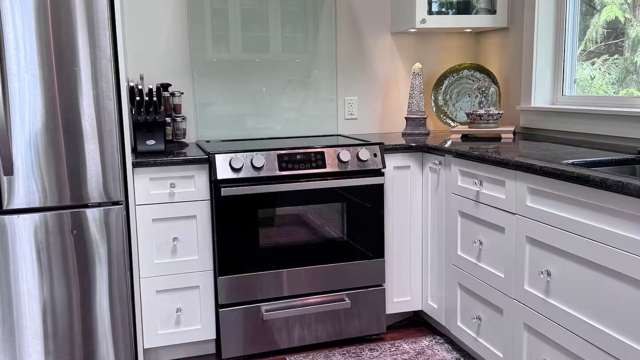 Photo of Kitchen in Anglemont