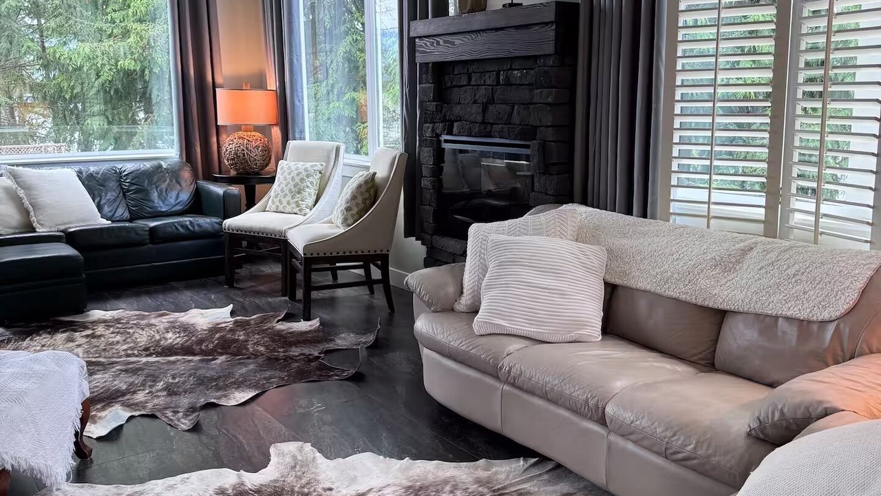 Photo of Livingroom in Anglemont