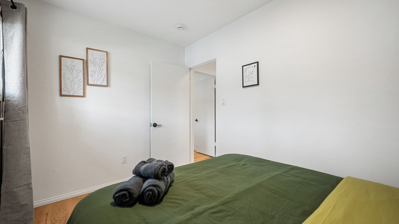 Photo of Bedroom in Haysboro