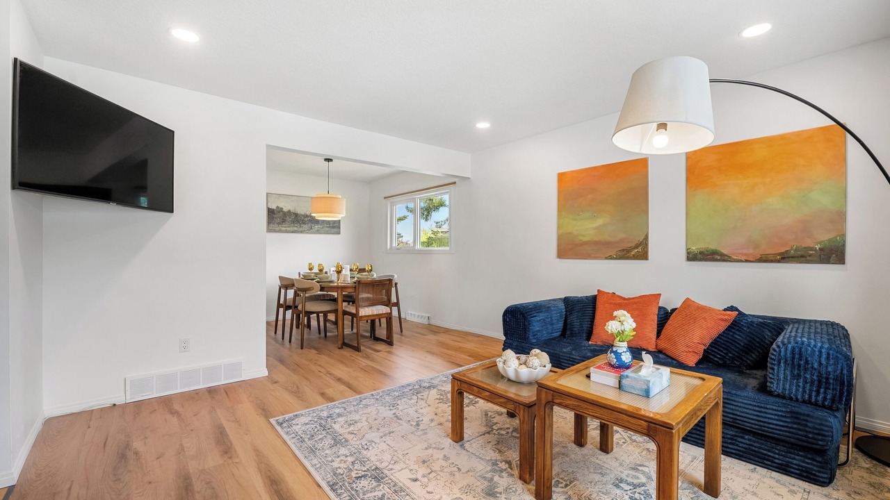 Photo of Livingroom in Haysboro