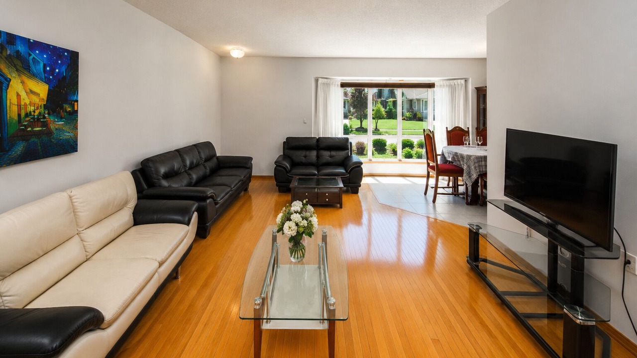 Photo of Livingroom in Northwest Calgary