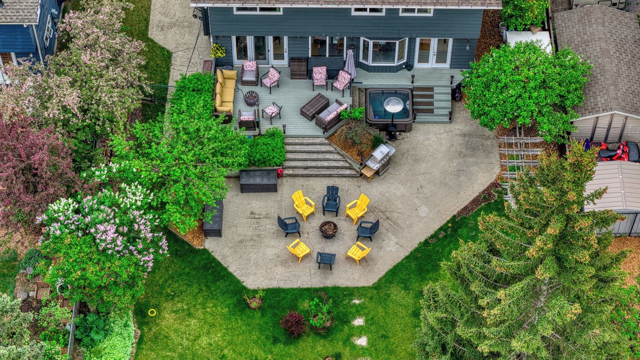 Photo of Patio Balcony in Northwest Calgary