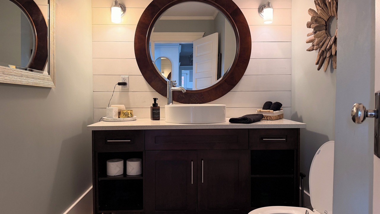 Photo of Bathroom in South Central