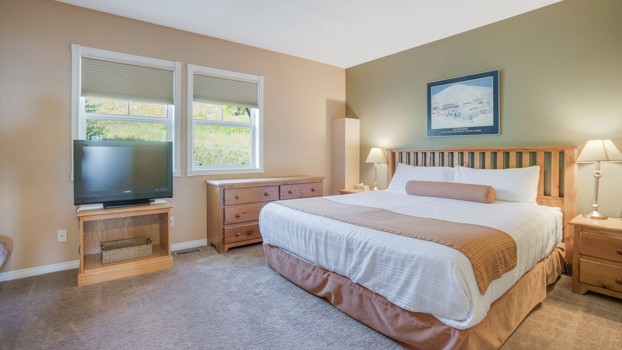 Photo of Bedroom in Silver Star Mountain