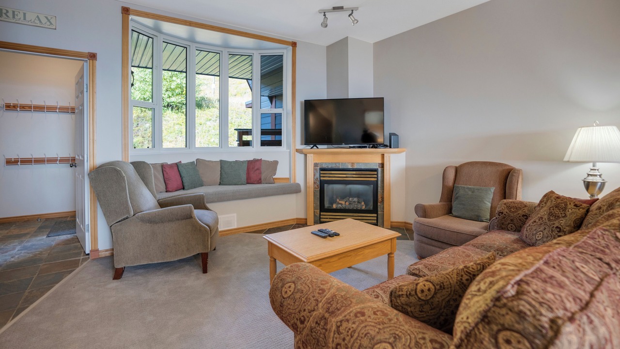 Photo of Livingroom in Silver Star Mountain
