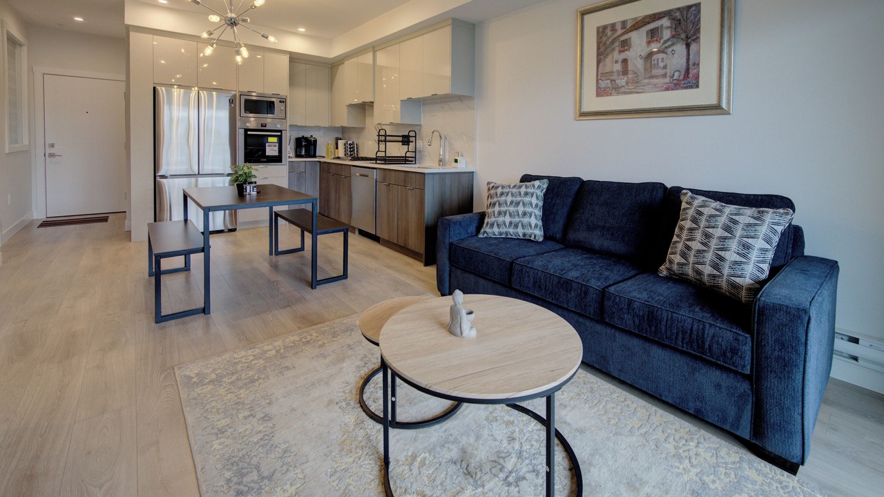 Photo of Livingroom in East Newton North