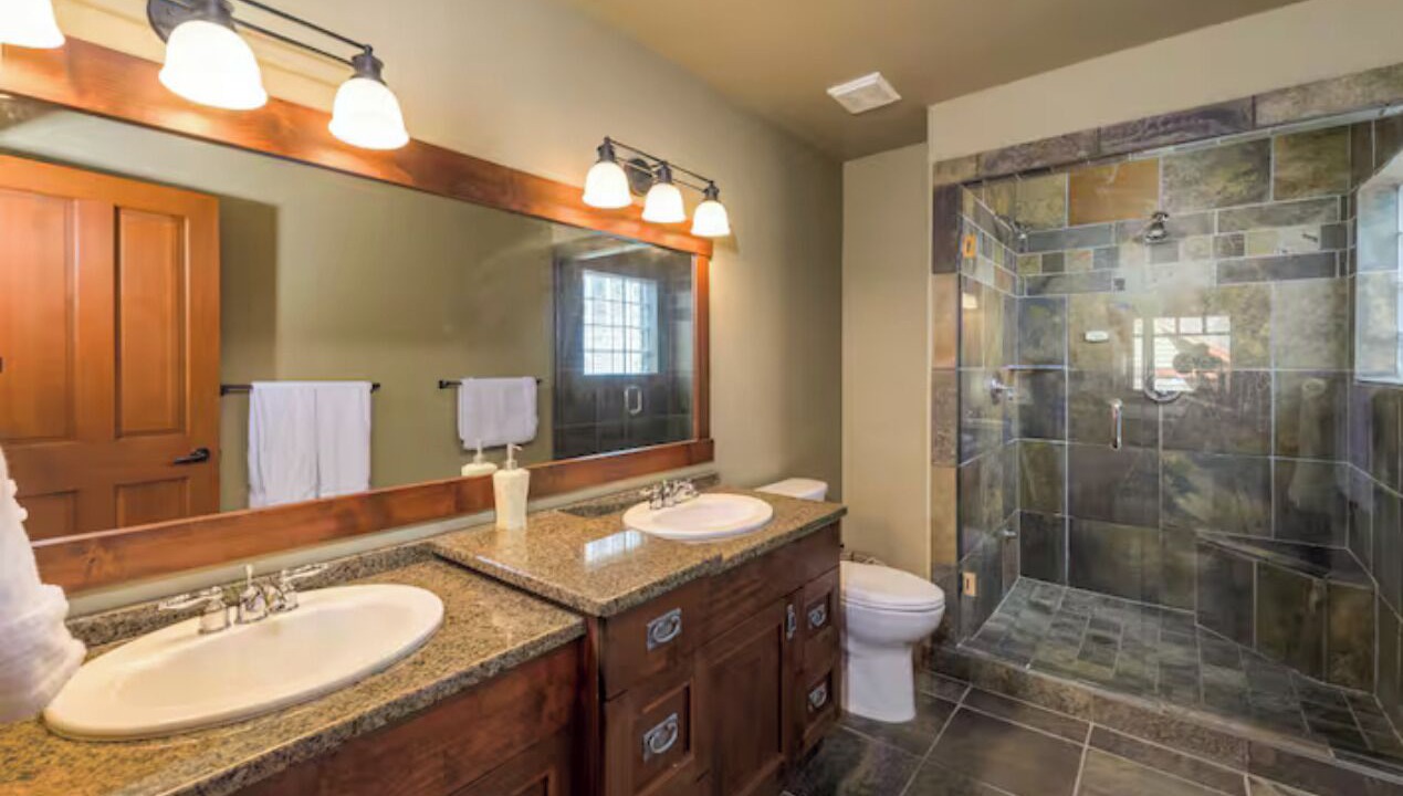 Photo of Bathroom in Big White Ski Resort