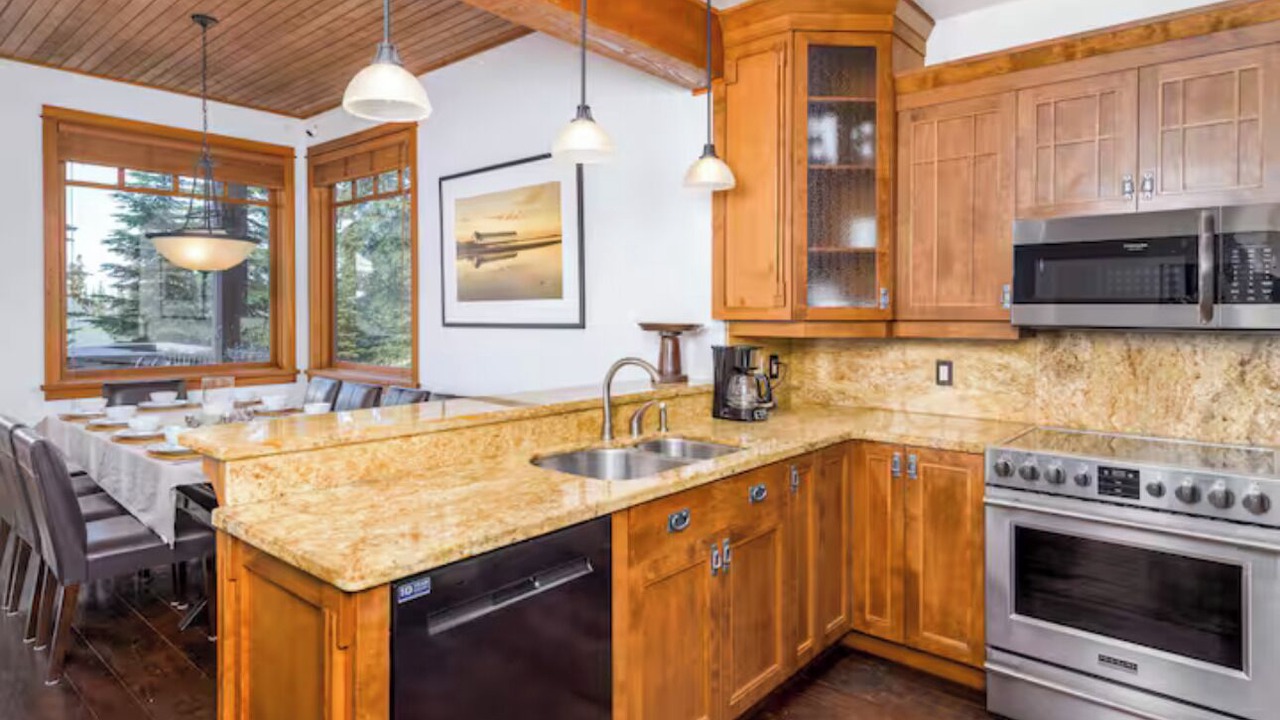 Photo of Kitchen in Big White Ski Resort