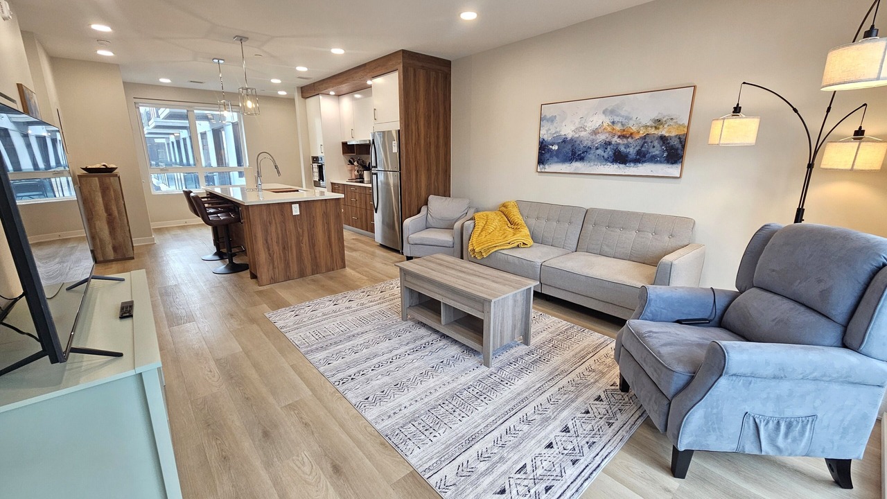 Photo of Livingroom in University District