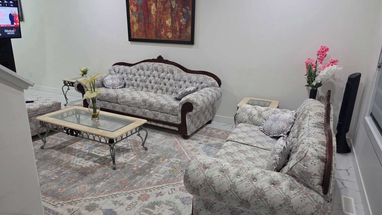 Photo of Livingroom in Southeast Edmonton