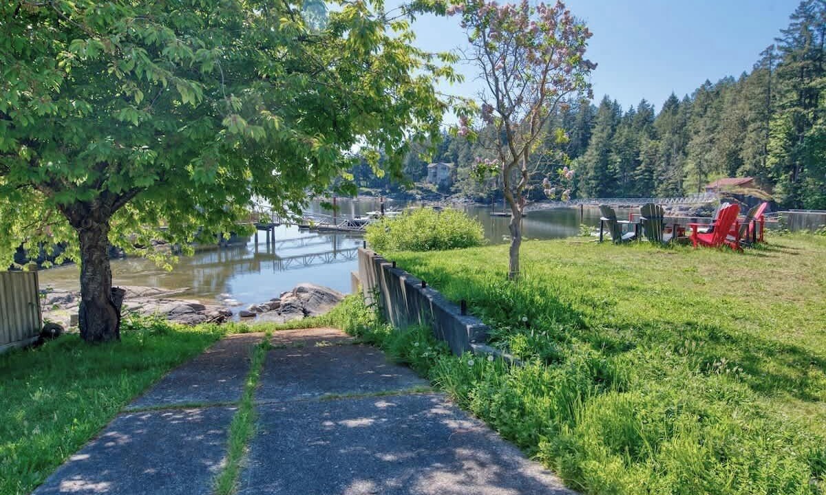 Photo of Outdoor in Halfmoon Bay