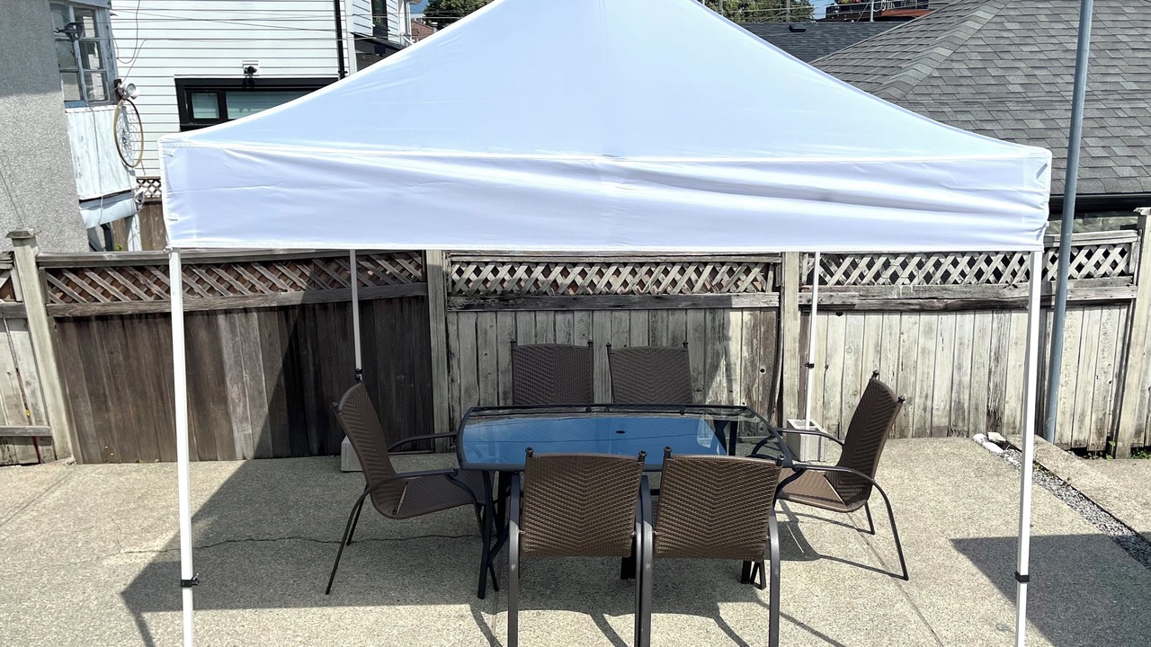 Photo of Outdoor in Renfrew-Collingwood