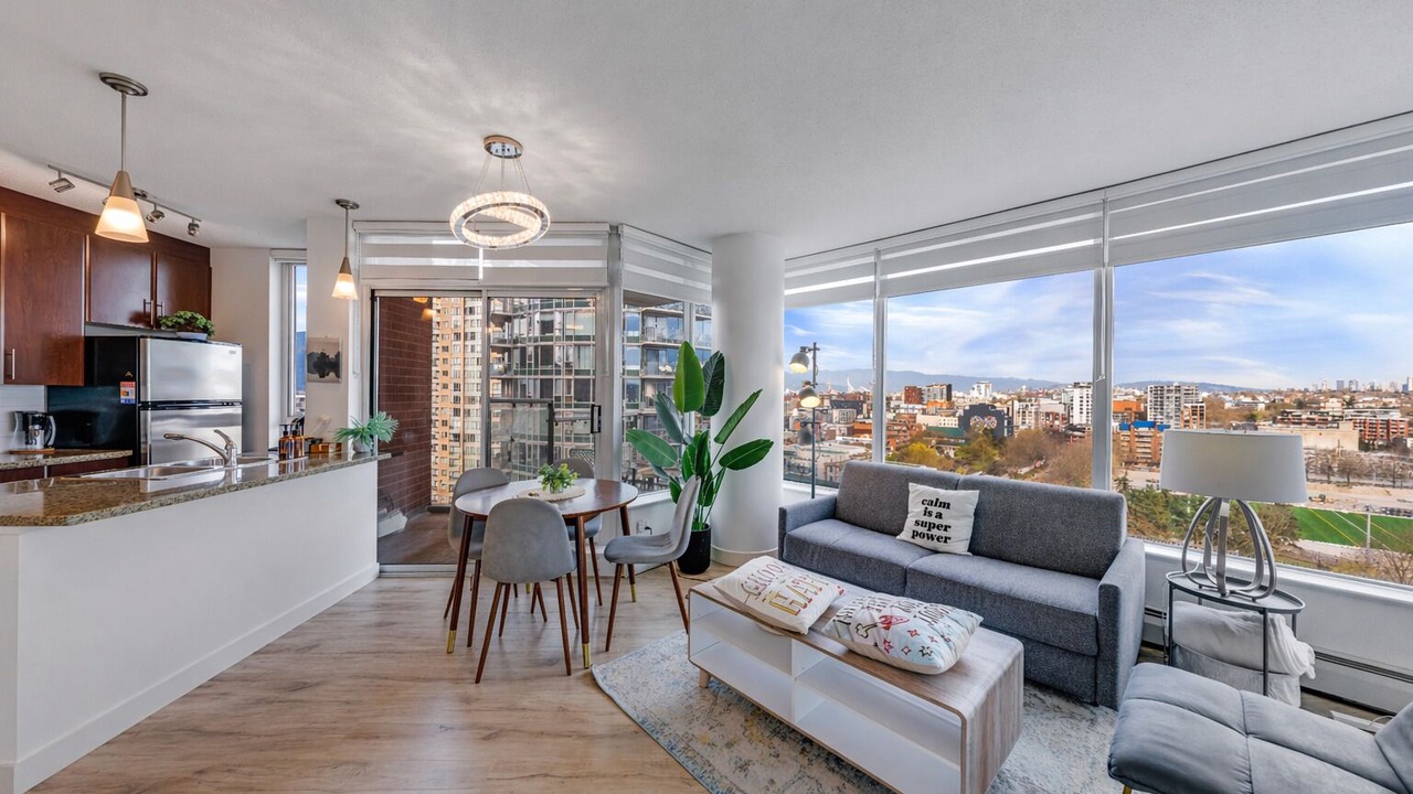 Photo of Livingroom in Crosstown