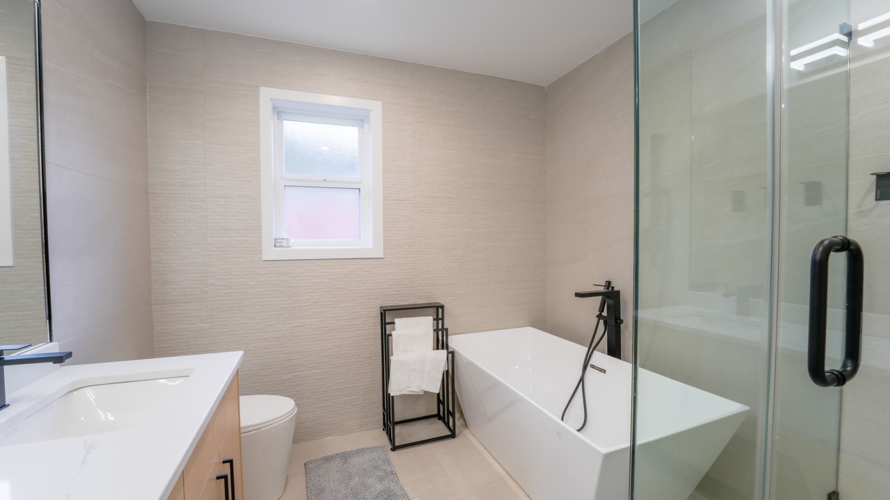 Photo of Bathroom in North Glenmore